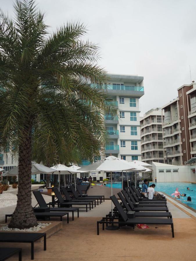 Grand Blue Condominium By Mary Mae Phim Extérieur photo